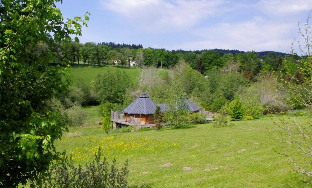 Les Roulottes Et Cabanes Du Livradois Cunlhat Экстерьер фото